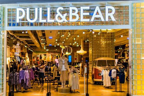 Pull&Bear Online Store .